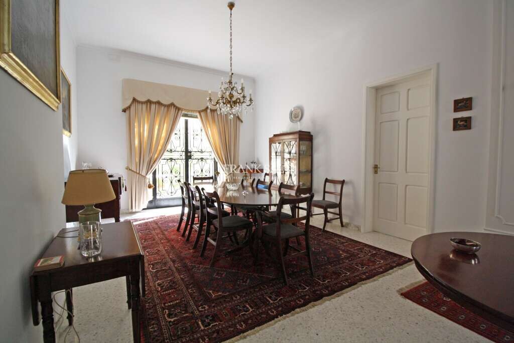 4 Schlafzimmer Stadthaus in Saint Julian's, Malta, Nr. 9107