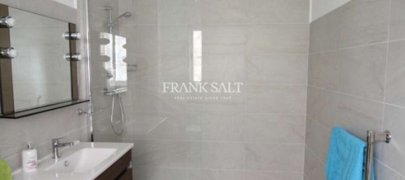 4 Schlafzimmer Stadthaus in Saint Julian's, Malta, Nr. 9107 36