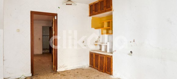 Apartamento de 3 dormitorios en Jaén, Spain No. 165419 2