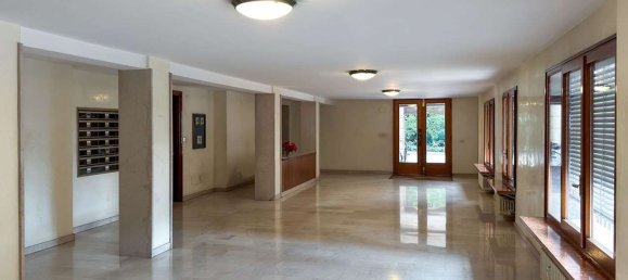 5-salle Appartement à Reggio Emilia, Italy No. 97866 13