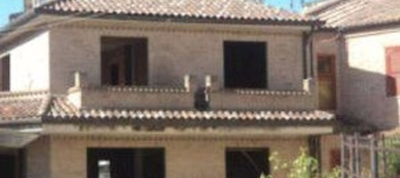 Casa de 4 habitaciónes en Montegranaro, Italy No. 306646 24