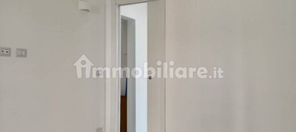 1 bedroom Apartment in Genoa, Italy No. 350017 11