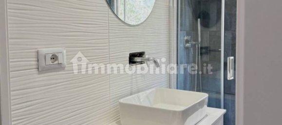 1 bedroom Apartment in Genoa, Italy No. 350017 12