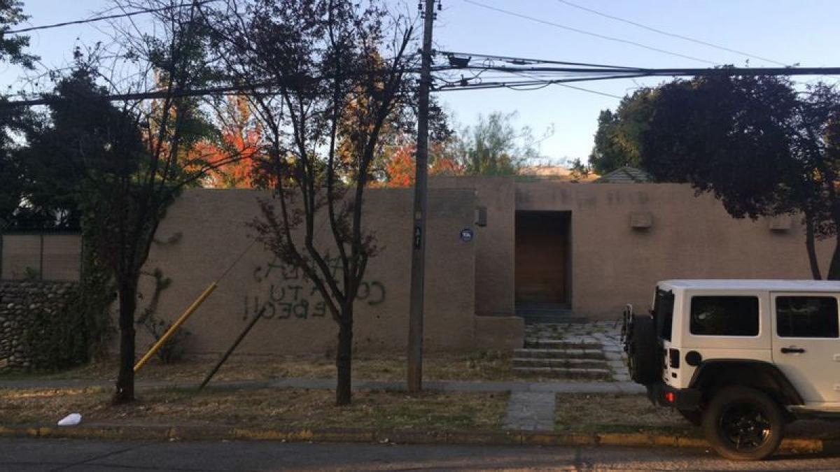 2 bedrooms House in Santiago, Chile No. 1940