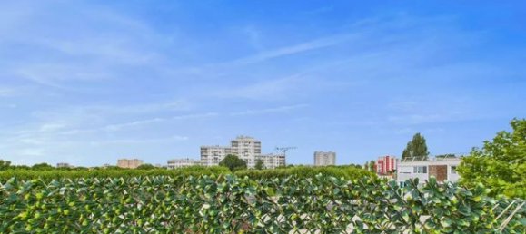 3 Schlafzimmer Wohnung in Villeneuve-la-Garenne, France, Nr. 282963 5