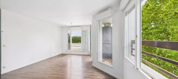 3 Schlafzimmer Wohnung in Villeneuve-la-Garenne, France, Nr. 282963 9