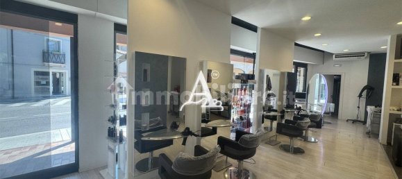 1-salle Propriété commerciale à San Giovanni Lupatoto, Italy No. 272995 4