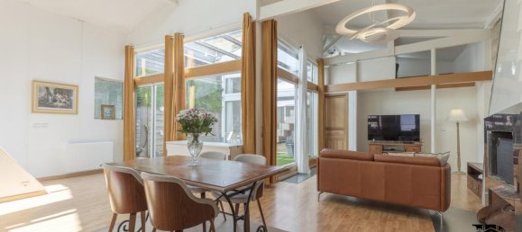 3 bedrooms Building in Bordeaux, France No. 102512 5