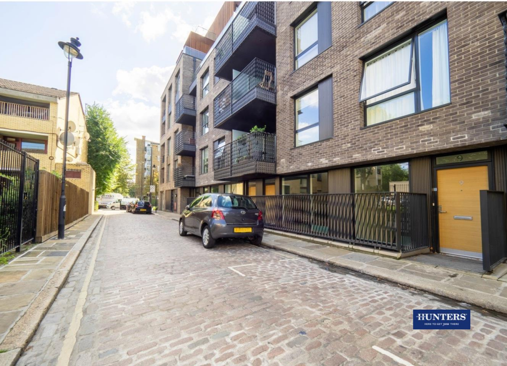 2 bedrooms Apartment in London, United Kingdom No. 12413