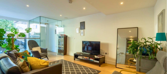 2 bedrooms Apartment in London, United Kingdom No. 12413 12