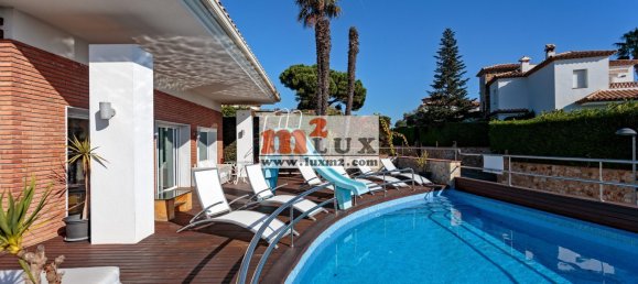 6 غرف نوم فيلا في Platja D'aro, Spain رقم 13342 9