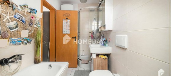 Edifício de 15 divisões em Dresden, Germany N.º 52178 32