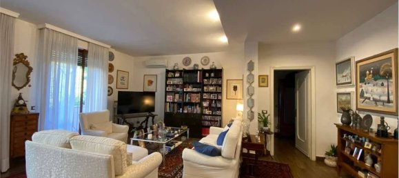 3 bedrooms Apartment in Modena, Italy No. 348848 4