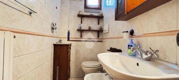 3 bedrooms House in Pistoia, Italy No. 361629 37