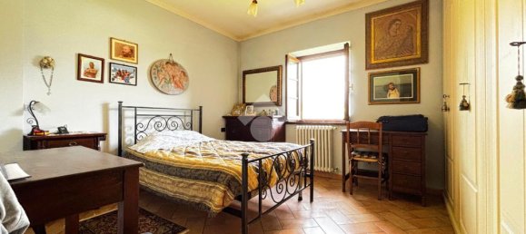 3 bedrooms House in Pistoia, Italy No. 361629 31