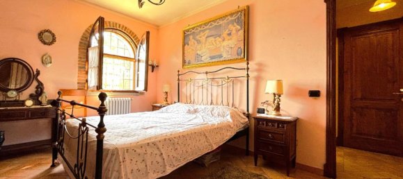 3 bedrooms House in Pistoia, Italy No. 361629 26