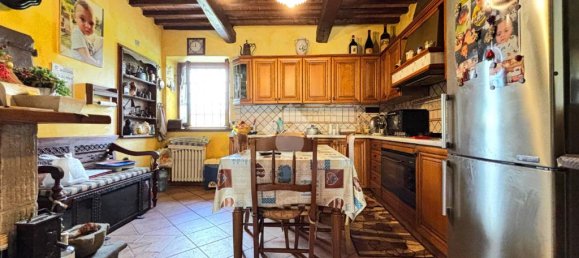 3 bedrooms House in Pistoia, Italy No. 361629 19