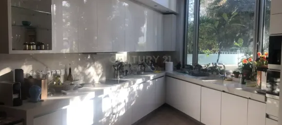 3 bedrooms Villa in Germasogeia, Cyprus No. 4051 2