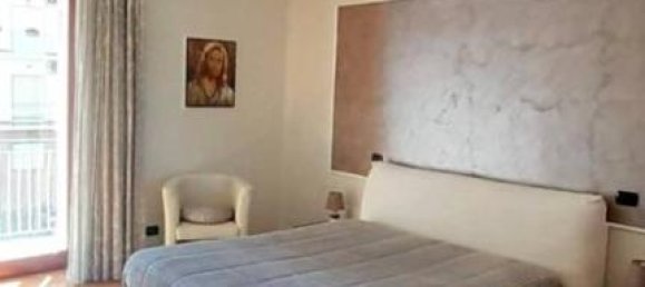 Apartamento de 3 habitaciónes en Naples, Italy No. 38963 3