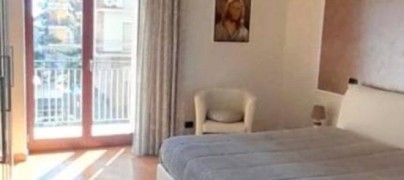 Apartamento de 3 habitaciónes en Naples, Italy No. 38963 2