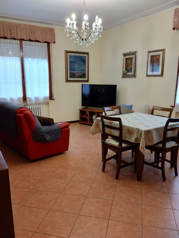 5 rooms Apartment in Sassuolo, Italy No. 23816