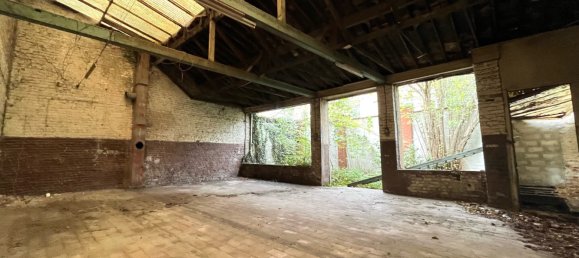 300m² Building in Roubaix, France No. 232515 2