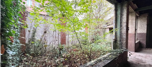 300m² Building in Roubaix, France No. 232515 4