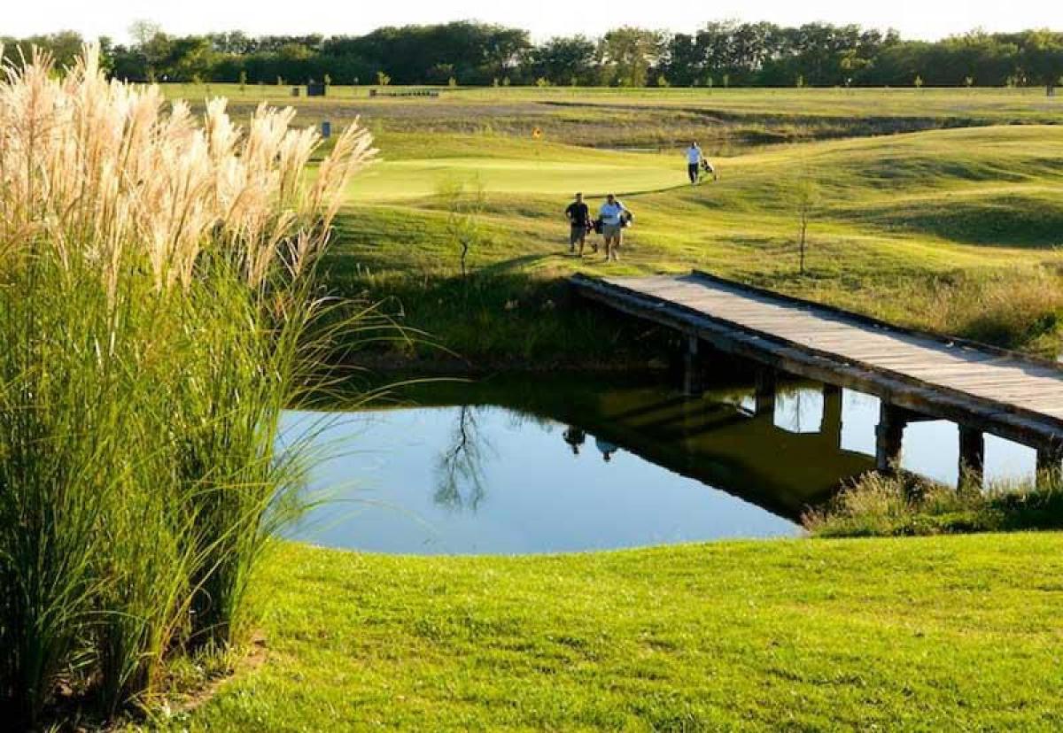  Land in Pilar, Argentina No. 40793