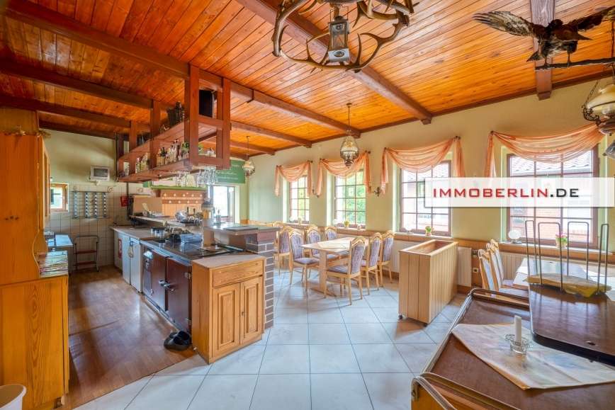 10 rooms Building in Vorpommern-Greifswald, Germany No. 139355