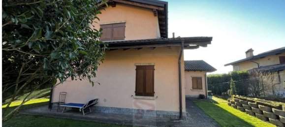 Casa de 4 divisões em Besozzo, Italy N.º 283244 4