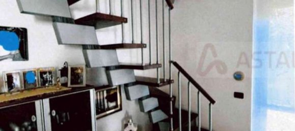 Casa de 4 divisões em Besozzo, Italy N.º 283244 14