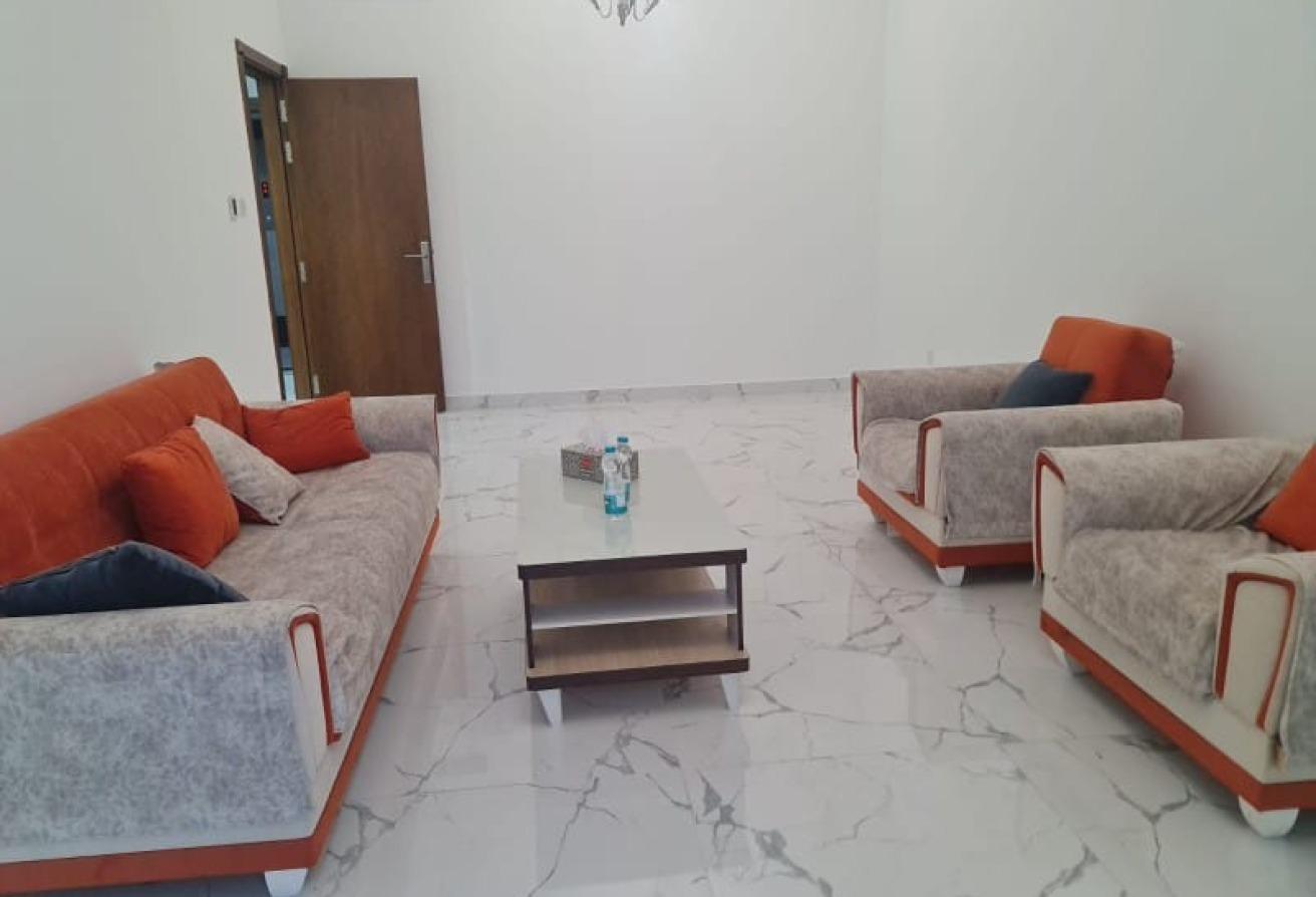 Apartamento T2 em Al Rashidiya, UAE N.º 112794