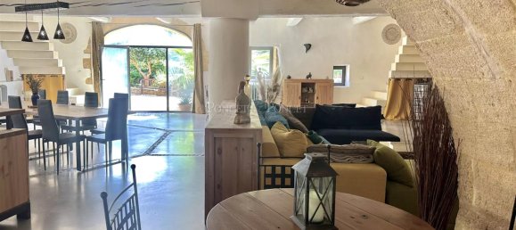 Замки и поместья с 8 спальнями в Юзес, Франция № 356254 11