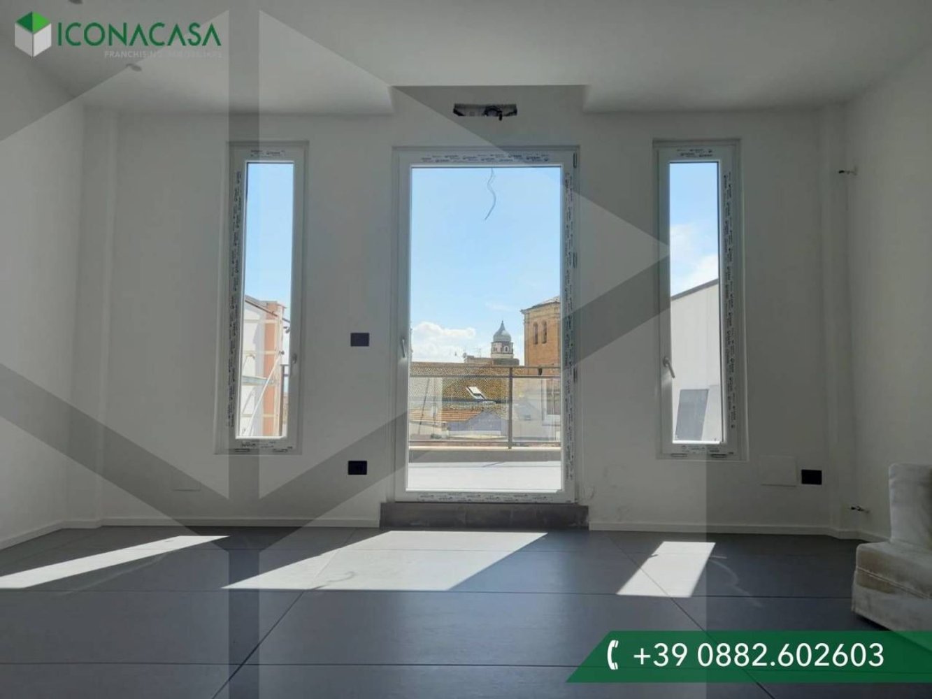 Пентхаус с 5 комнатами в Сан Северо, Италия № 25989