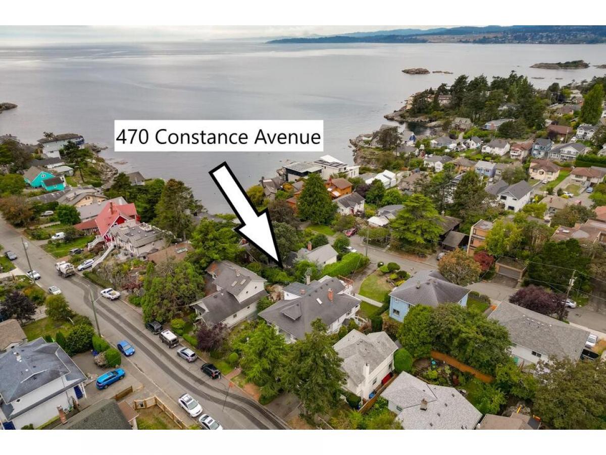 4 bedrooms House in British Columbia, Canada No. 1053