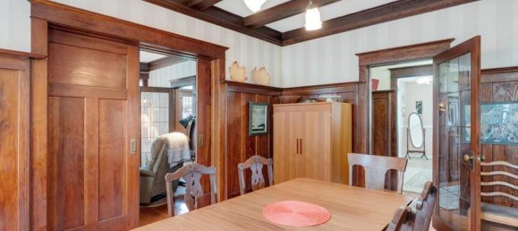 4 bedrooms House in British Columbia, Canada No. 1053 12