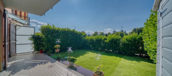 1 bedroom Apartment in Turin, Italy No. 282868 8