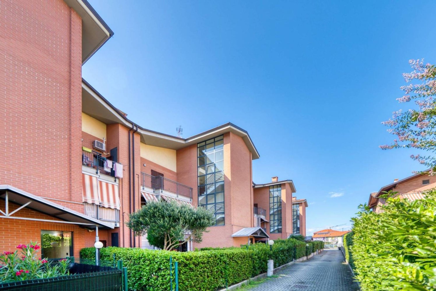 1 bedroom Apartment in Turin, Italy No. 282868