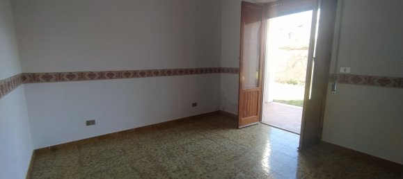 Дом с 3 комнатами в Изола делле Феммине, Италия № 151295 31