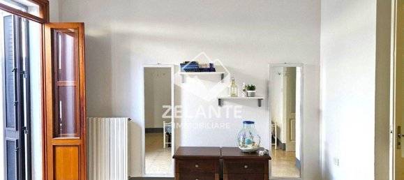 4 rooms House in Diso, Italy No. 33119 10