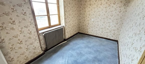 3 chambres Maison à Pouilly-sous-Charlieu, France No. 360928 8