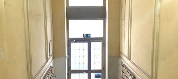 2 rooms Apartment in Trieste, Italy No. 178873 9