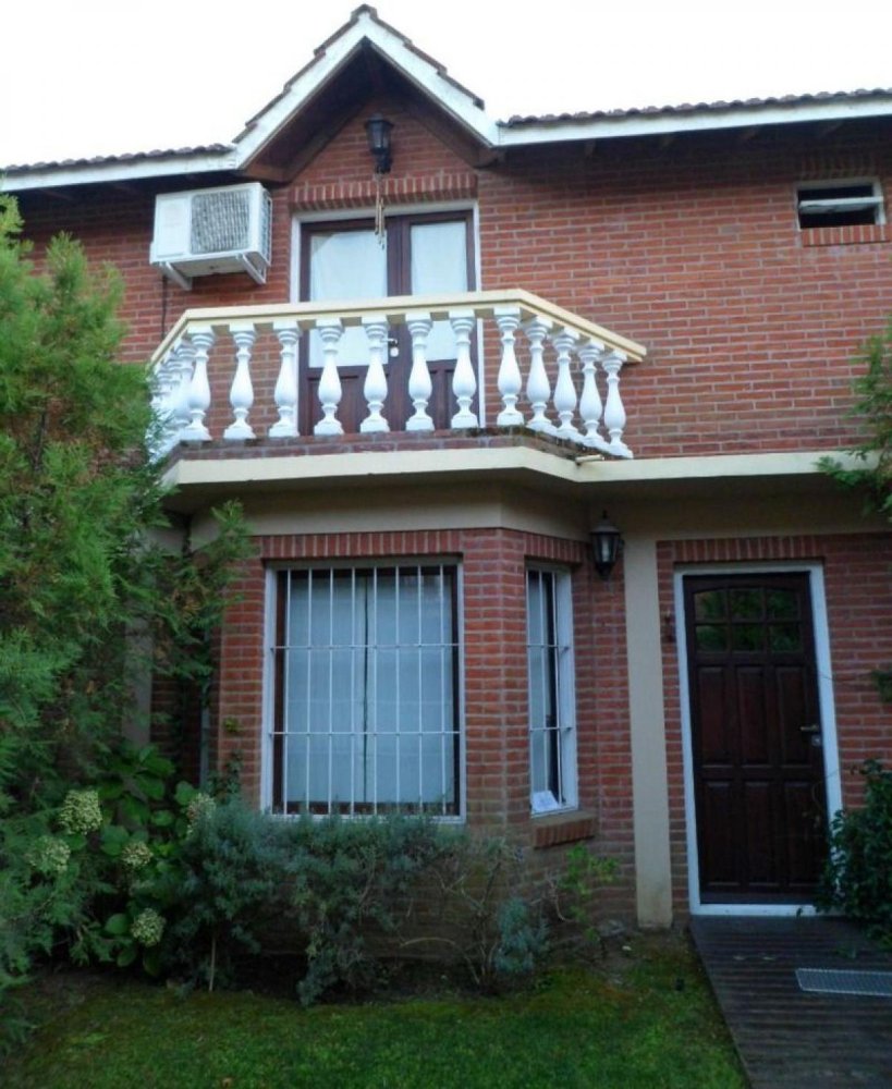 3 bedrooms Apartment in Mar del Plata, Argentina No. 82966