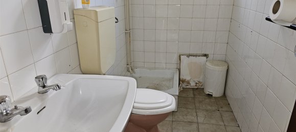 237m² Commercial property in Castelo Branco, Portugal No. 88636 35