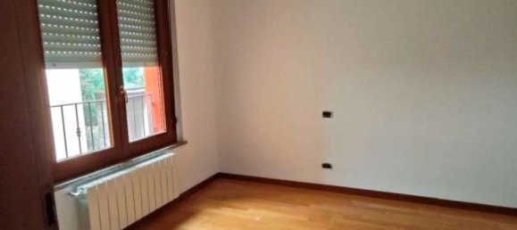 Apartamento de 3 habitaciónes en Dalmine, Italy No. 274377 13
