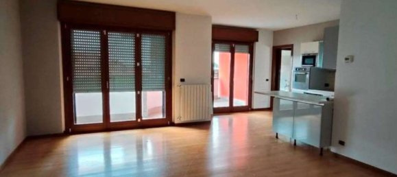 Apartamento de 3 habitaciónes en Dalmine, Italy No. 274377 5