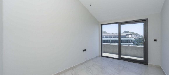 3 rooms Penthouse in Kargicak, Turkey No. 10101 16