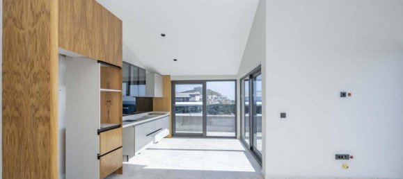 3 rooms Penthouse in Kargicak, Turkey No. 10101 9