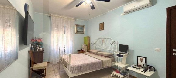 2 rooms Apartment in Cinisello Balsamo, Italy No. 20135 9