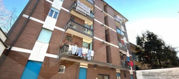 2 rooms Apartment in Cinisello Balsamo, Italy No. 20135 28